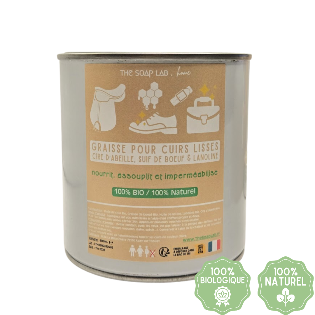 graisse pour cuir à la graisse de boeuf, lanoline et cire d'abeille Bio / dans pot en métal blanc de 680mL fermeture au sou / vu de face sur fond blanc
